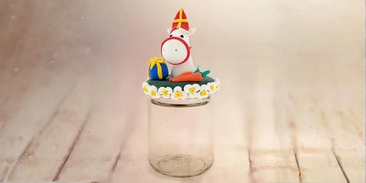 Snoeppot met het paard van Sinterklaas maken met Silk Clay