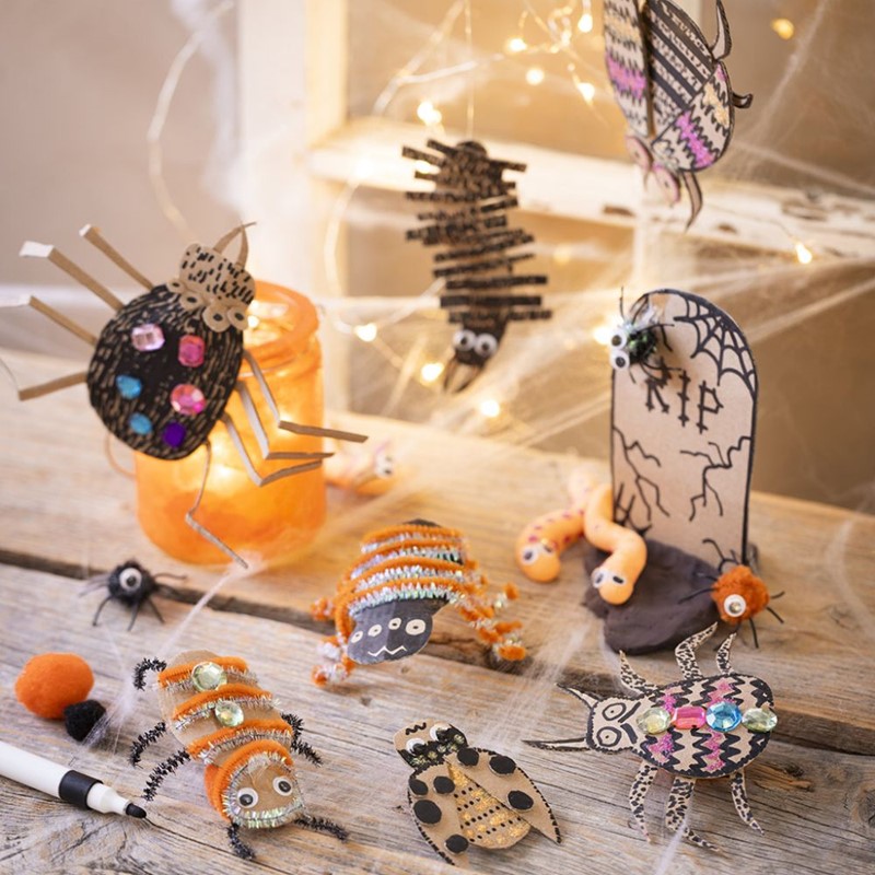 Griezelig Halloweengraf knutselen met beestjes